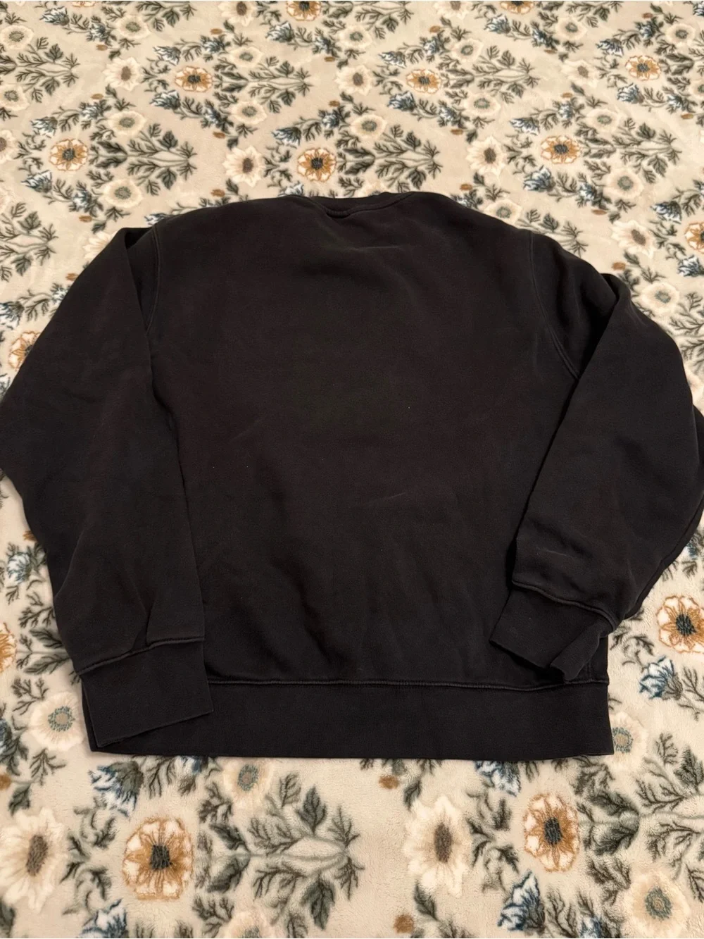 black nike crewneck